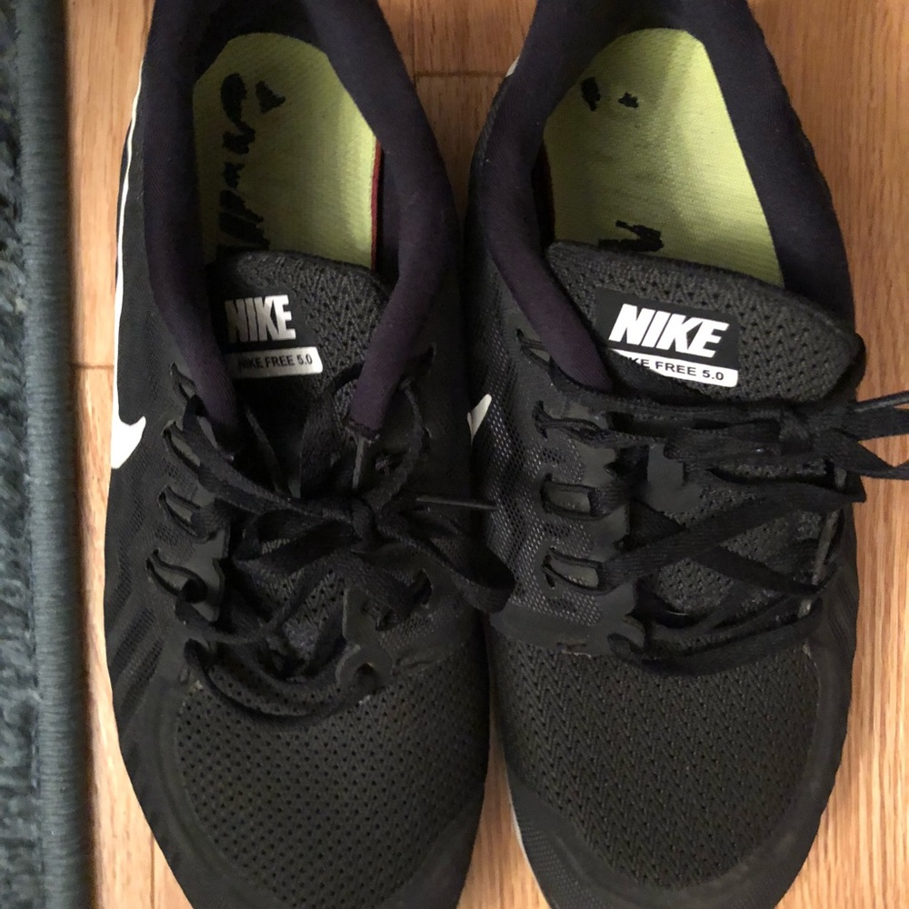 Nike sneakers size 10